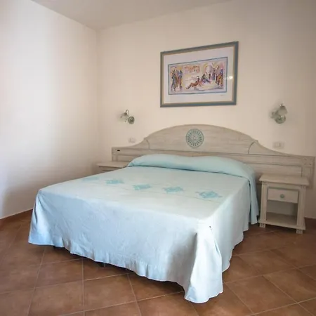 Superb Le Residenze Del Golfo Di No2183 オロゼーイ